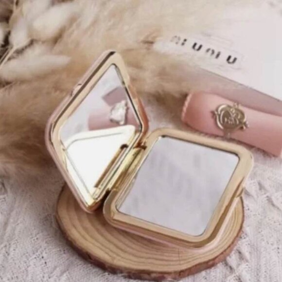 Miu Miu Compact Mirror NIB - Picture 2 of 4